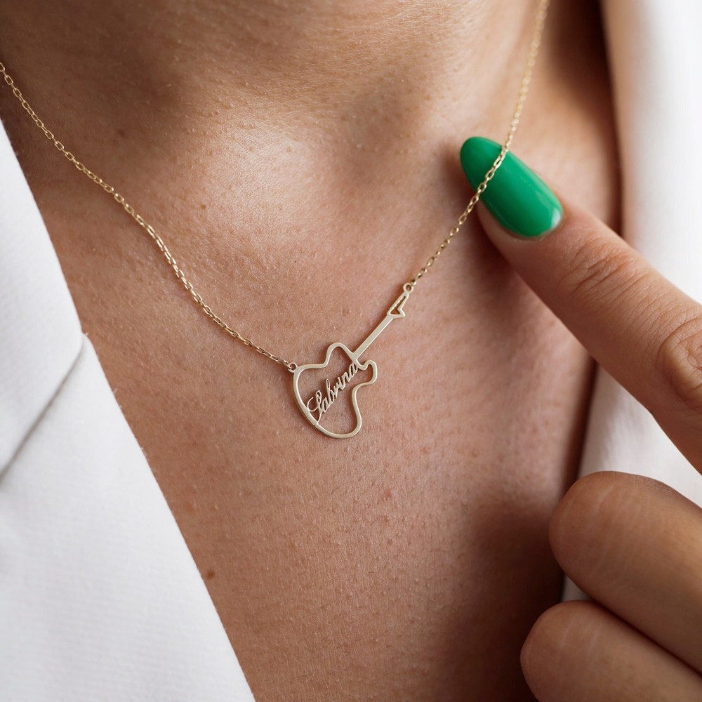 Musical Instrument With Names - Collier personnalisé avec symbole de guitare,