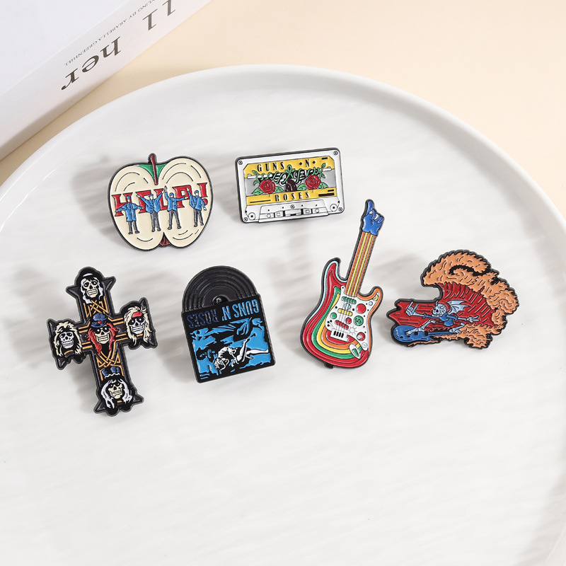 Broches en émail personnalisée - Musical Instrument Symbols avis et prix