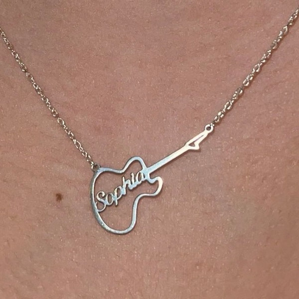 Collier de violon personnalisé - Musical Instrument With Names avis et prix